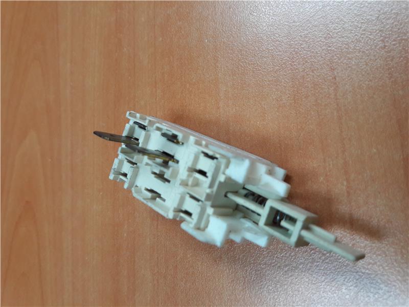 INTERRUPTEUR ML ELECTROLUX AXE COURT E2 C. -  4210021905006 - Jusuq'à fin de stock