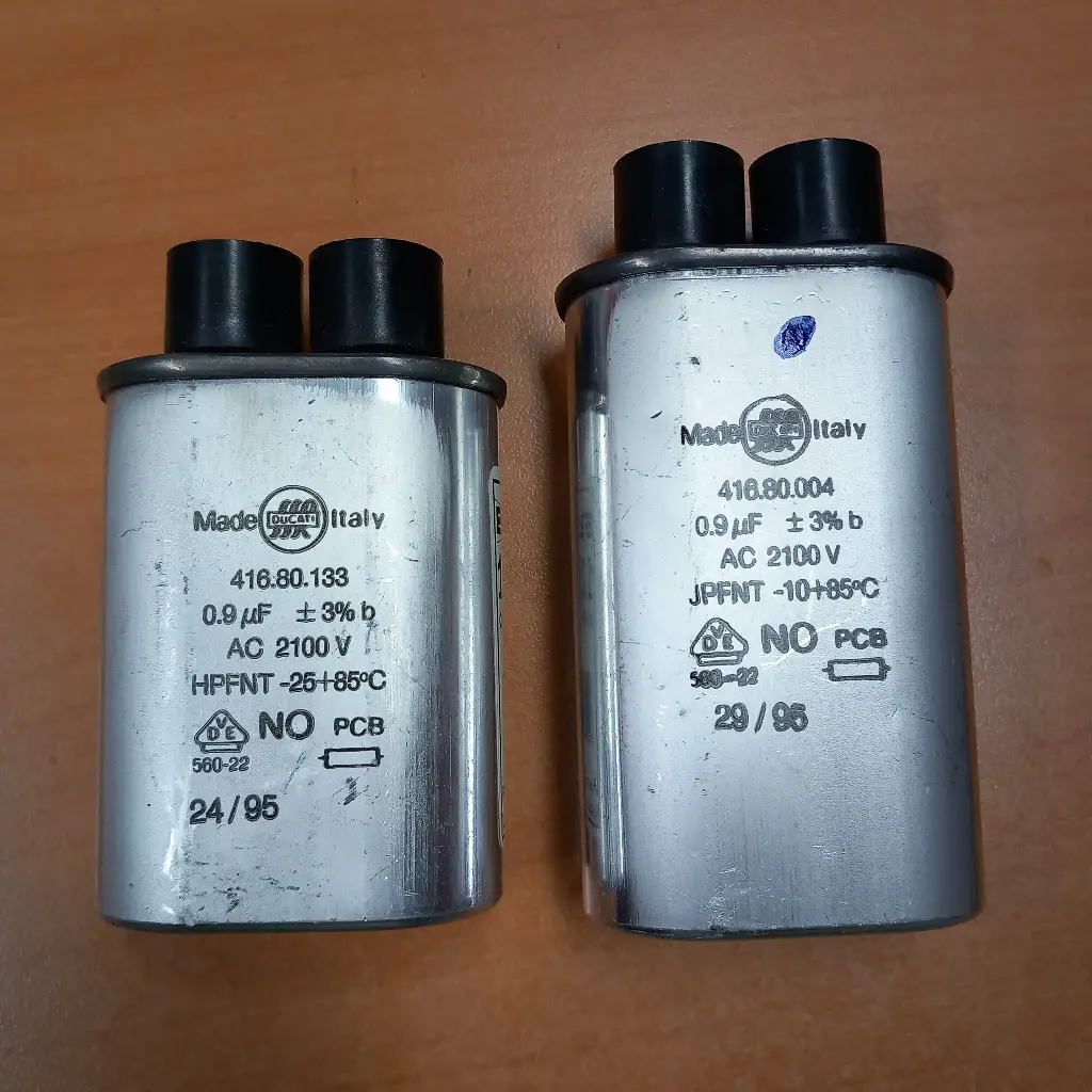 CONDENSATEUR M.O.  0.9µ  2100V-( -10,-25+85c)