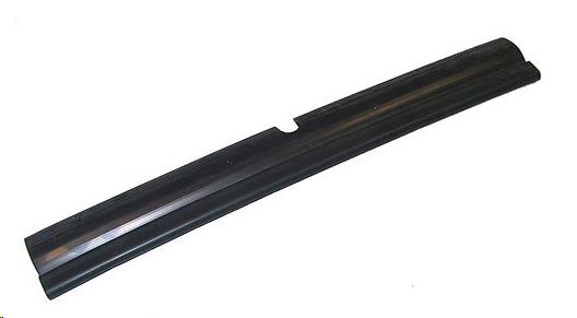 JOINT DE BAS DE  PORTE LV ETROIT WHIRLPOOL 481990500046