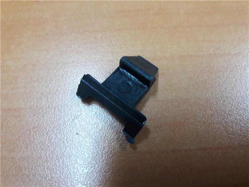 NEZ FERMETURE SECHOIR CREDA / HOT POINT (LARGE) - Plus livrable