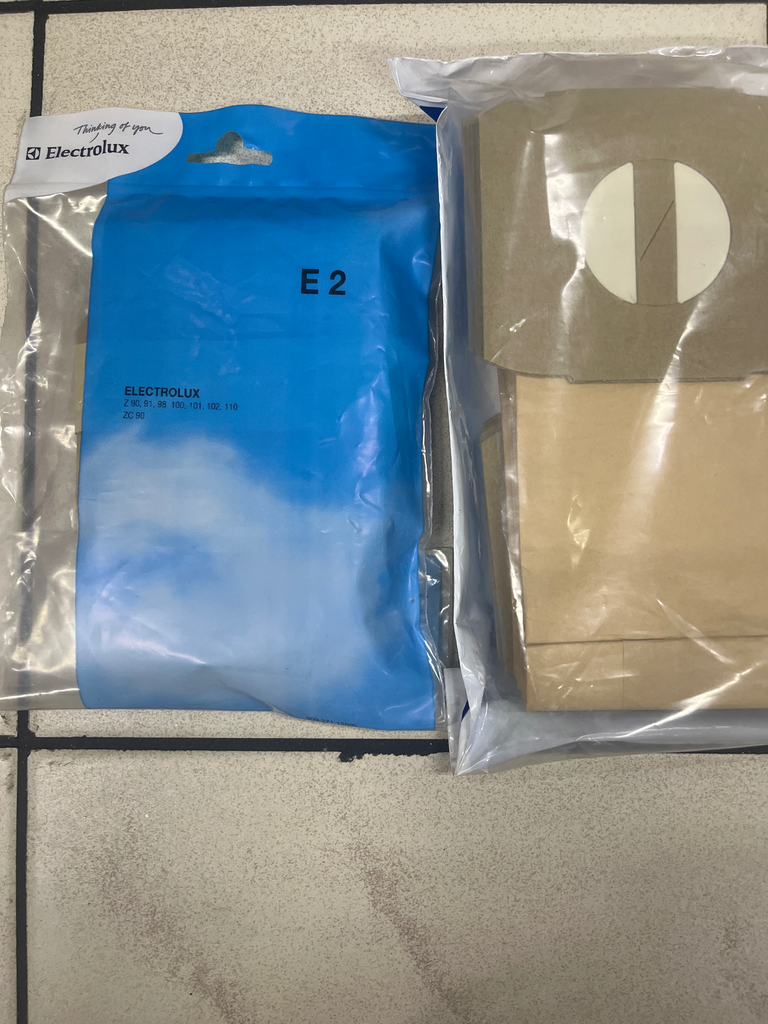 SACS ASPIRATEUR ELECTROLUX Z90 / Z100 / 101 / 102 / Z311 - E2 - ED3 - B08 - 9092711200 / 9001966366