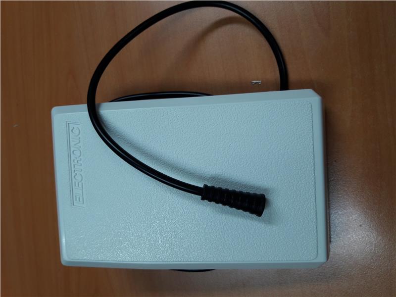 PEDALE PNEUMATIQUE POUR MACHINE A COUDRE SINGER MW037-01