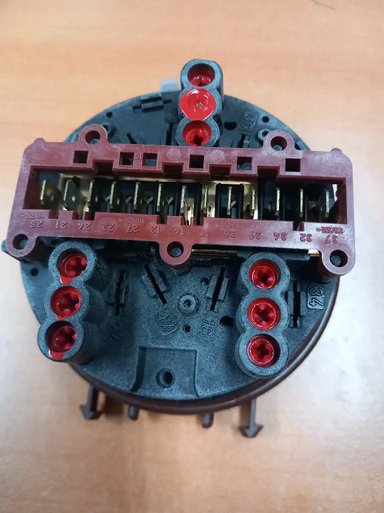 PRESSOSTAT ML WH 481227128017 - Jusqu'à fin de stock