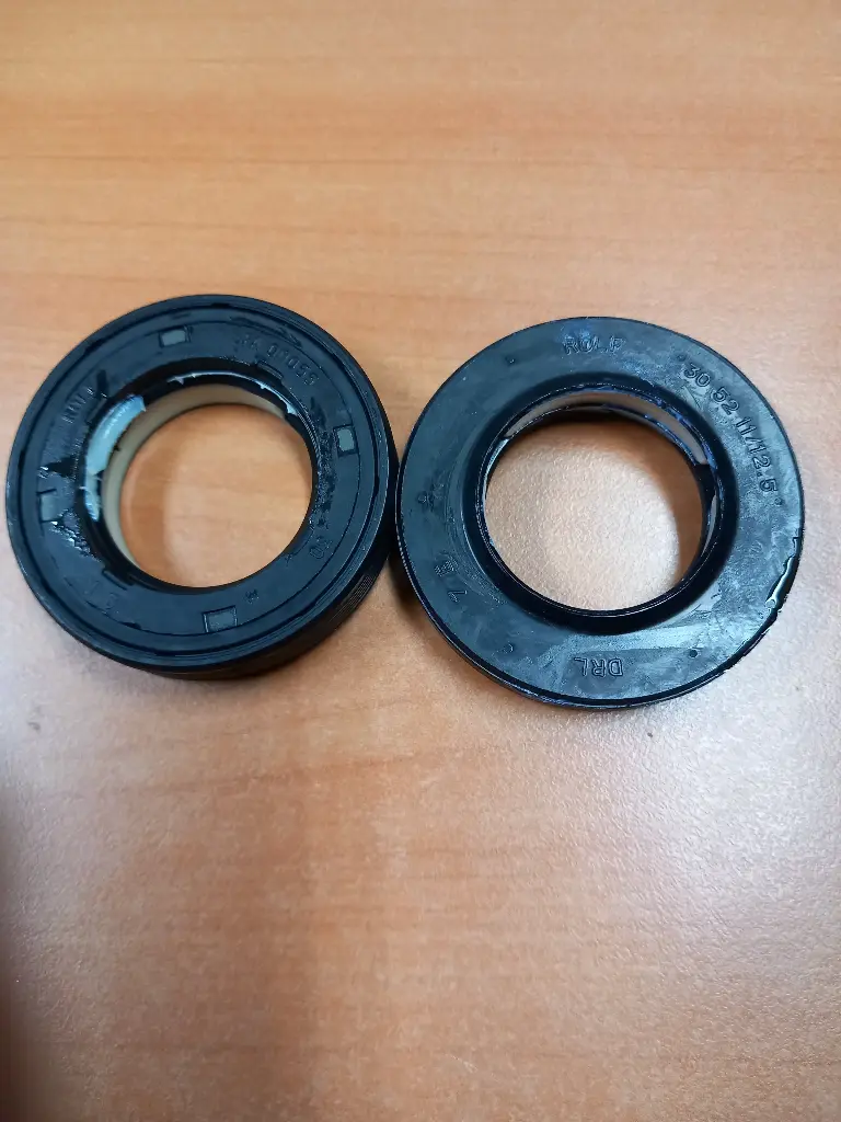 BOURRAGE  ML  CANDY / HOOVER 30X52X11/12.5 - 92445600-41024550