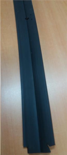 JOINT DE BAS DE  PORTE LV WHIRLPOOL  08/141300000831 - Jusqu'à fin de stock