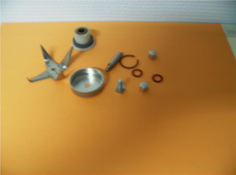 ENSEMBLE COUTEAU + ENTRAINEUR POUR BOL MIXER ROBOT KENWOOD A516 - KW601490