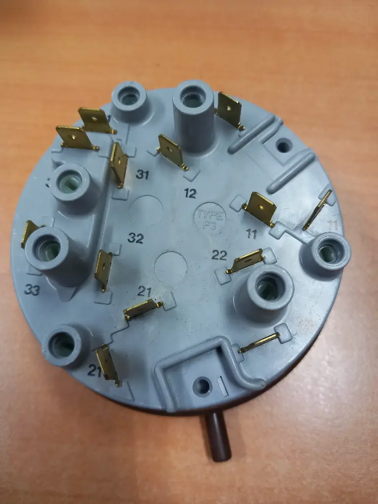 PRESSOSTAT ML  WH 481927128488 - Jusqu'à fin de stock-110/70-150/110-215/150