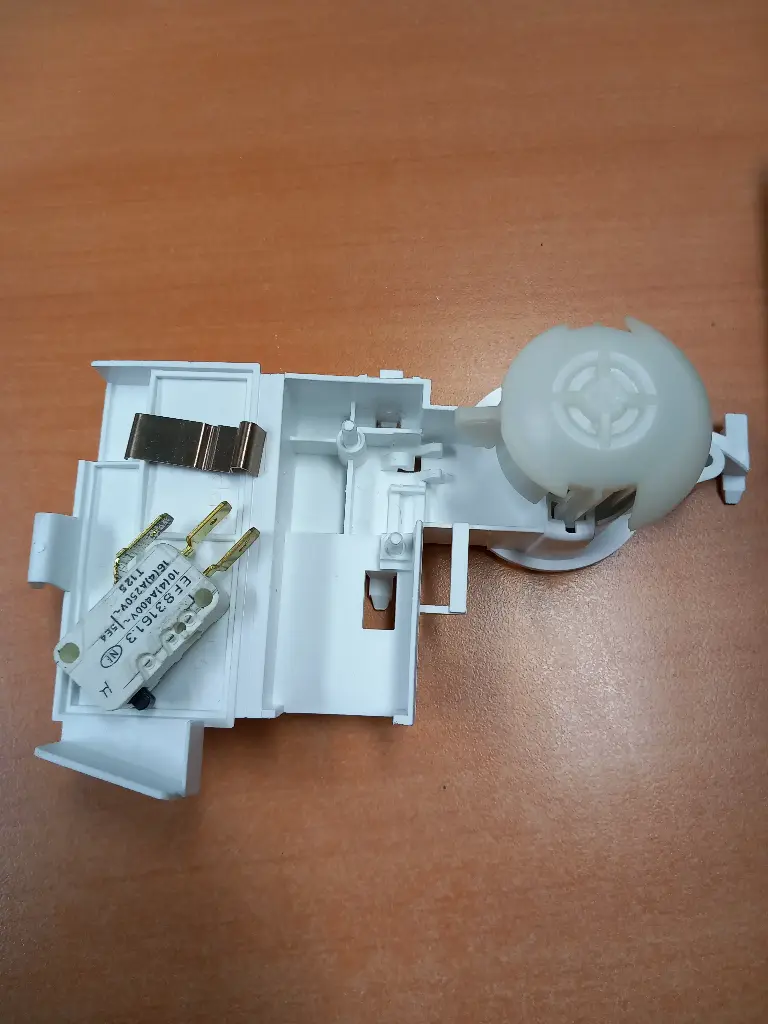 MICRO SWITCH+DETECTEUR BAC CONDENSEUR SECHOIR BRANDT/FAGOR 57X2284