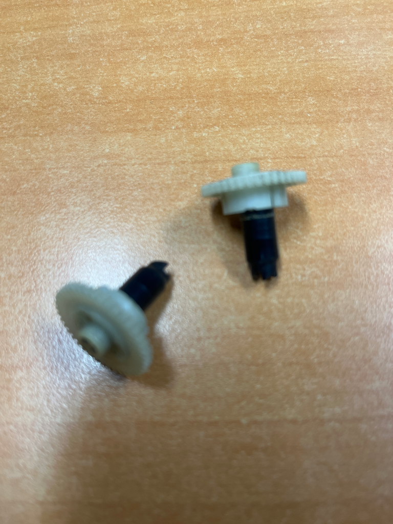 PIGNON ENTRAINEUR TETE RASOIR PHILIPS 482252231677 /2P. - Jusqu'à fin de stock
