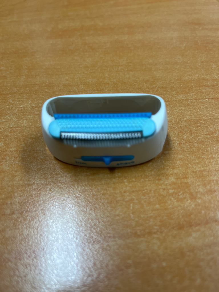 SUPPORT GRILLE AVEC COUTEAU BRAUN Silk & Soft Body Shave -  LS5300, 5360 - 5328 - 67030391 - Jusqu'à fin de stock 