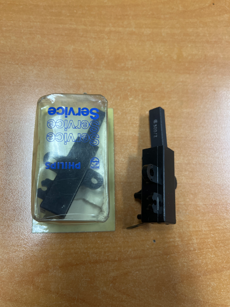 CHARBON MOTEUR ASPIRATEUR PHILIPS 482225610029 - Jusqu'à fin de stock