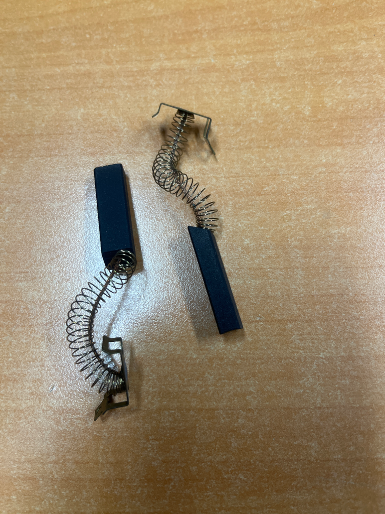 KIT CHARBONS MOTEUR ASPIRATEUR PHILIPS 482236240116 - Jusqu'à fin de stock