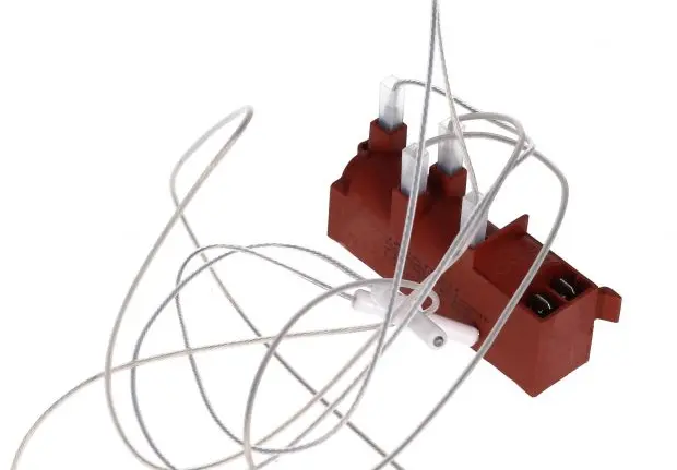 TRANSFO D ALLUMAGE + BOUGIES CUISINIERE BEKO - CSS62010DW / CSM52310D - 110241215  /  C00866687