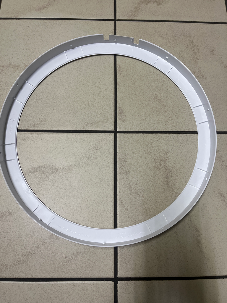 Cadre extérieur hublot ml Bosch 11004888