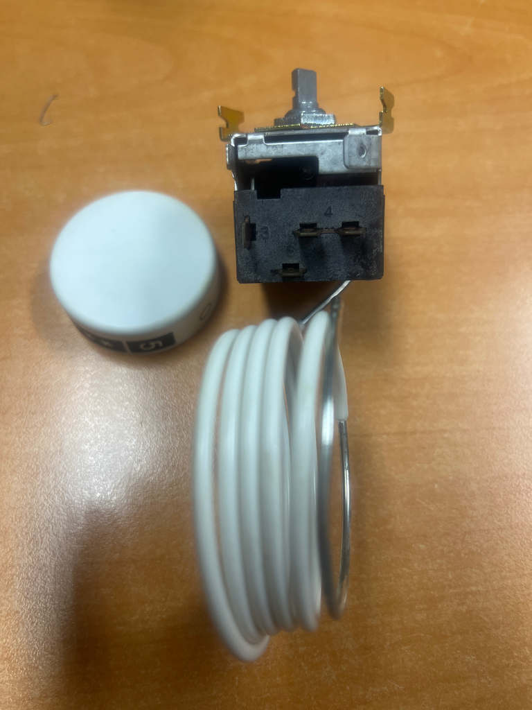 THERMOSTAT REFRIGERATEUR BOSCH / SIEMENS (= DANFOSS 3) 00054180 - Jusqu'à fin de stock