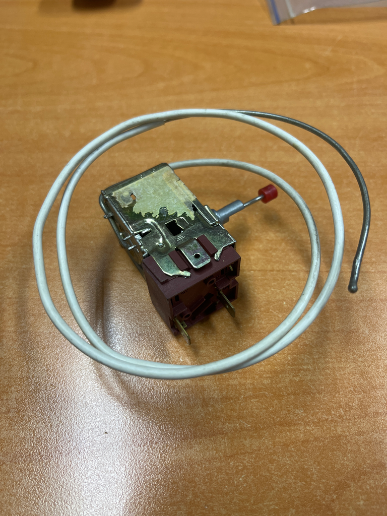 THERMOSTAT REFRIGERATEUR BOSCH / SIEMENS - KG36 - 00054196 / 00080731 - Jusqu'à fin de stock