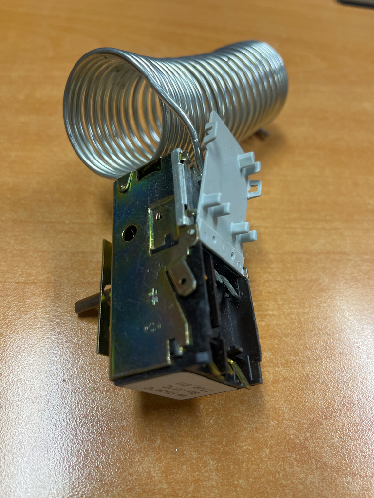 THERMOSTAT REFRIGERATEUR / CONGELATEUR (2 PORTES) BOSCH / SIEMENS 00050927 - Jusqu'à fin de stock