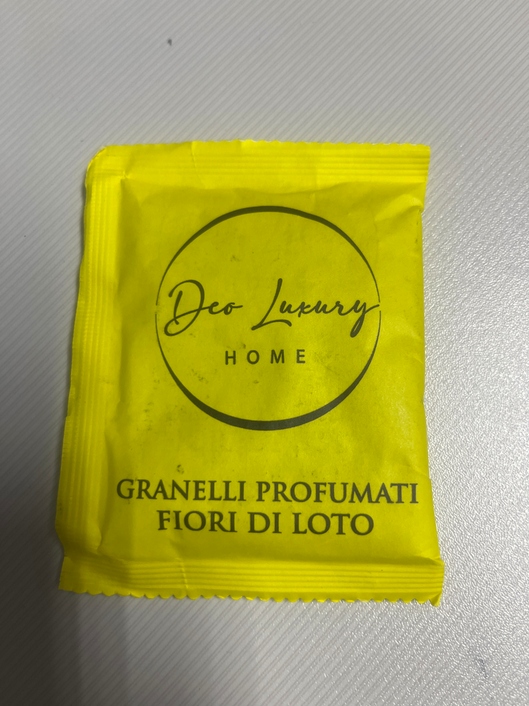 PARFUM D'INTERIEUR - SACHET DE GRANULES PARFUMEES FLEURS DE LOTUS (35G)