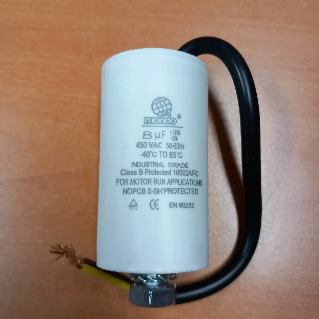 CONDENSATEUR  8µ  - Volt 450 - FILAIRE