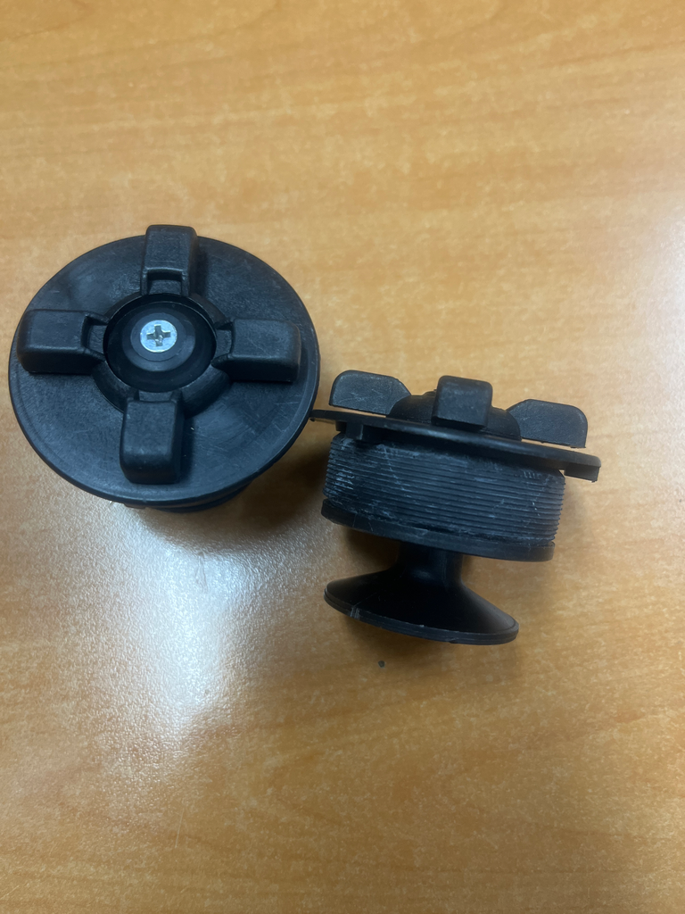 BOUCHON / FILTRE DE POMPE DE VIDANGE  ML WHIRLPOOL  - Jusqu'à fin de stock