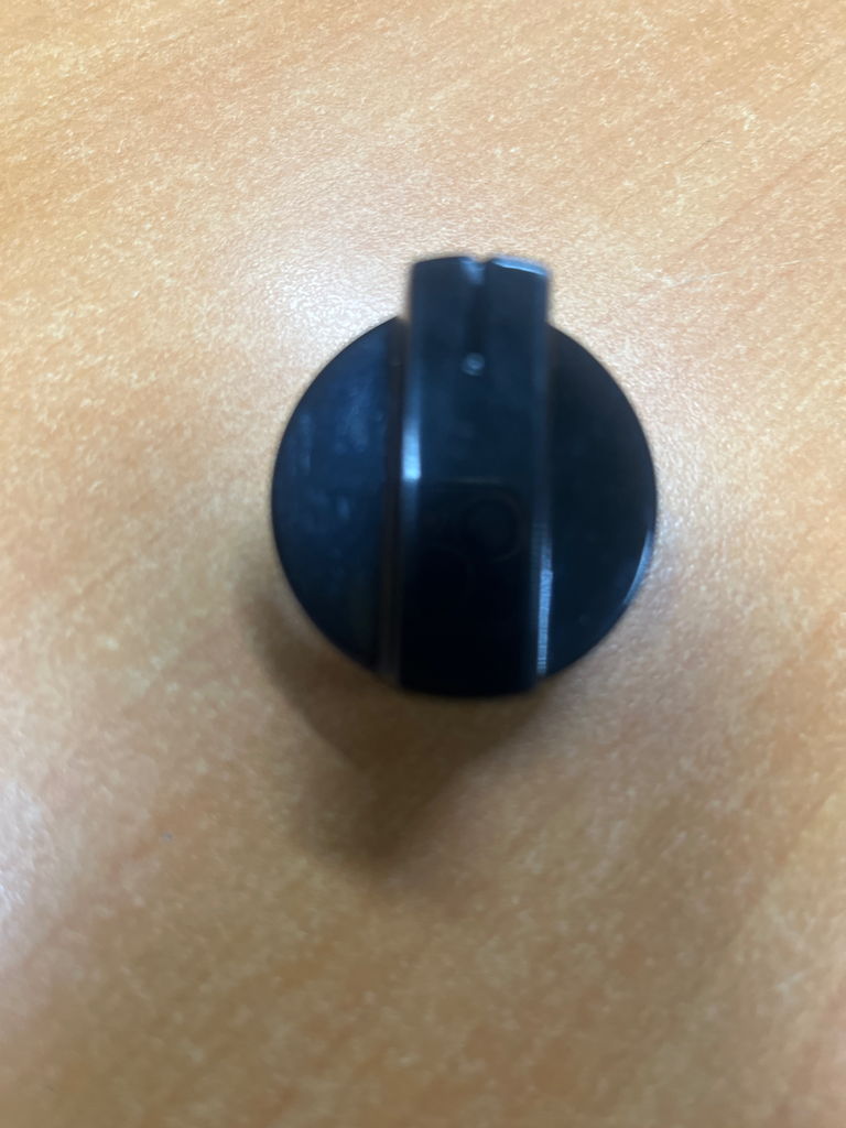 BOUTON NOIR TAQUE VITRO BEKO 250400011  / C00869825