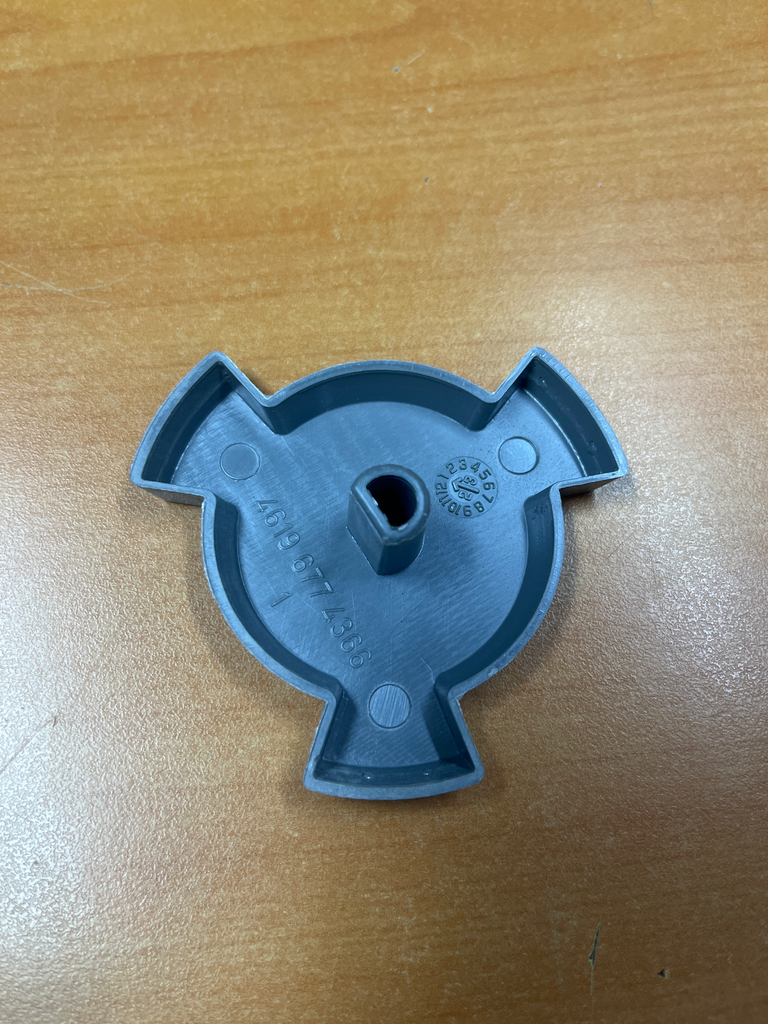 ENTRAINEUR CENTRAL PLATEAU DE MO WHIRLPOOL / INDESIT  481253928002