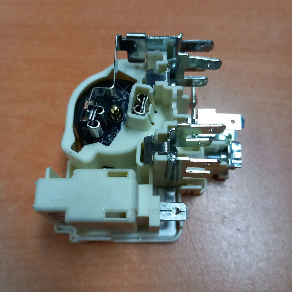 RELAIS + KLIXON FRIGO ELECTROLUX / AEG -  ZAF9 - 1P33GF - K100  - 2390286256