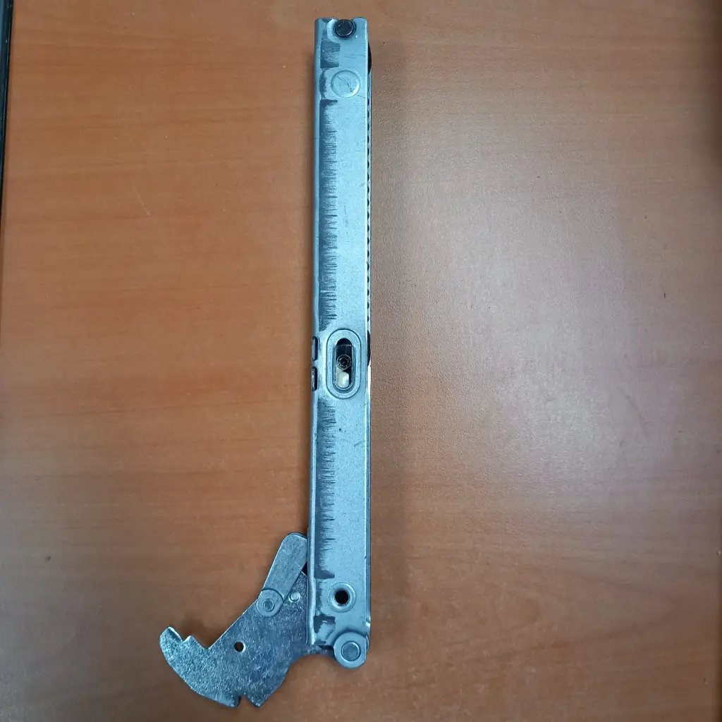 CHARNIERE DE PORTE DE FOUR WHIRLPOOL 481010897294