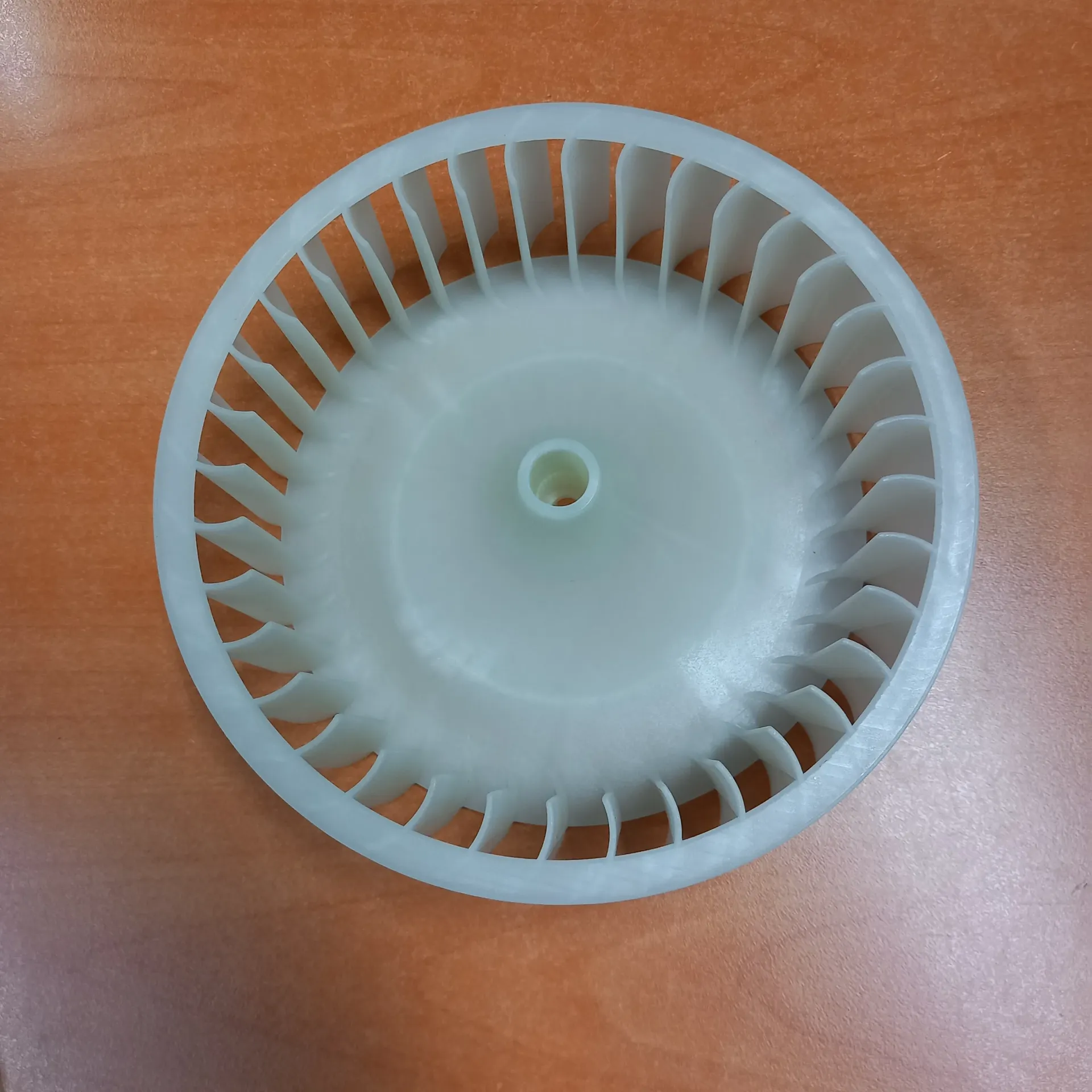 TURBINE VENTILATEUR SECHOIR WHIRLPOOL-ARISTON C00860600--C00526646