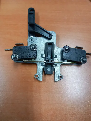 [117.001.114.006] ELECTROSERRURE HOTPOINT 179222