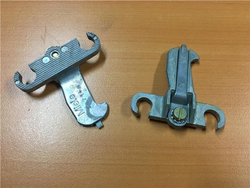 [313.002.026.001] CROCHET DE FERMETURE PORTE L.V. MIELE 38714 - Jusqu'à fin de stock