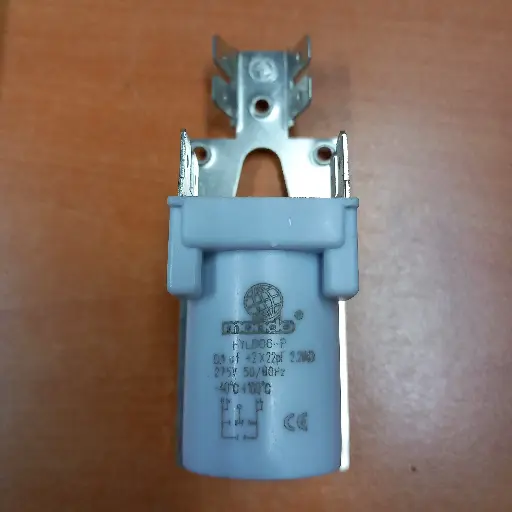 [125.000.000.002] CONDENSATEUR DEPARASITAGE UNIVERSEL ML  0.1µF - ARISTON C00065987, C00143383; CANDY 91200489; SILTAL 49569400; SMEG 813410341; VESTEL 30024406