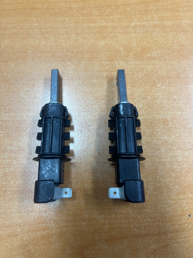 [129.001.034.010] KIT BALAIS / CHARBON MOTEUR ML INDESIT C00105213 - Jusqu'à fin de stock