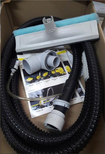 [317.010.107.009] KIT NETTOYAGE VITRES KARCHER 2.862-082.0 - Jusqu'à fin de stock