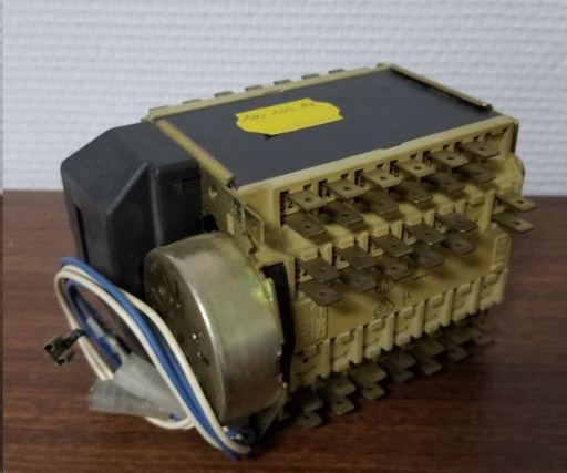 [100.001.005.014] PROGRAMMATEUR M.L. WHIRLPOOL -  CROUZET 900/914/1348