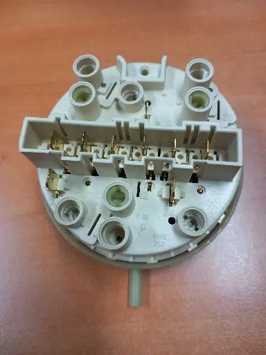 [104.001.005.010] PRESSOSTAT ML  WH 481927128549 - Jusqu'à fin de stock-75/25S-110/40-155/75