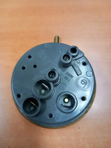 [104.001.033.001] PRESSOSTAT ML BOSCH-SIEMENS 00073160-3020017AA1-70/40