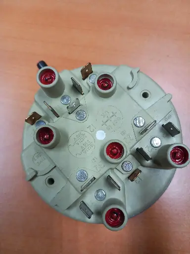 [104.001.005.031] PRESSOSTAT ML  WHIRLPOOL 481927128312 105/25-136/80-183/136