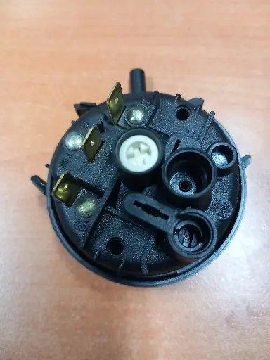 [104.002.009.002] PRESSOSTAT LV ELECTROLUX-ZANUSSI 50657570003