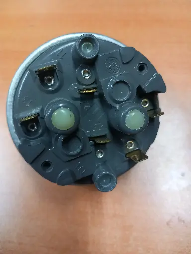 [104.002.009.003] PRESSOSTAT LV  ELECTROLUX-ZANUSSI 1250226689008 jusqu'à fin de stock-731-50059-40d97-88/42-73/28
