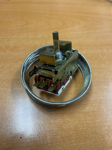 [111.003.033.085] THERMOSTAT CONGELATEUR BOSCH / SIEMENS 00073651 - Jusqu'à fin de stock