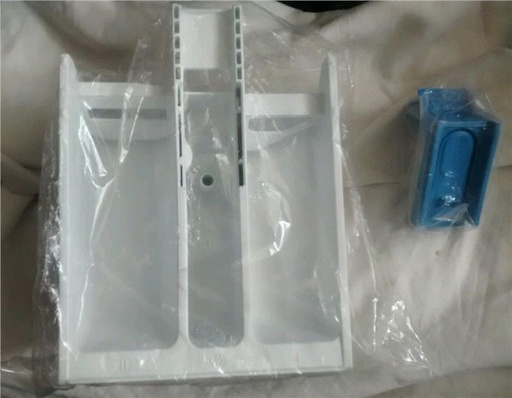 [305.001.033.009] CLOISON / SEPARATEUR DOSAGE PRODUIT LESSIVE 00605740 LIQUIDE ML BOSCH 