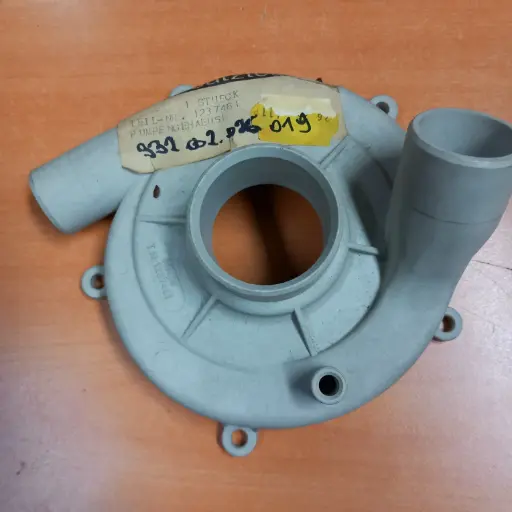 [332.002.026.019] CARTER POMPE CYCLAGE LV MIELE 01237481 - 01237482